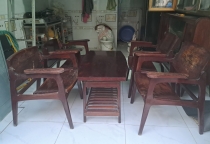 Bàn Ghế Gỗ Cũ Được Định Giá Như Thế Nào Khi Thanh Lý?
