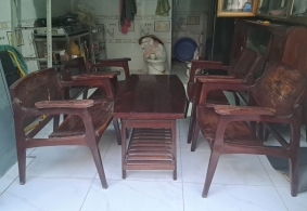 Bàn Ghế Gỗ Cũ Được Định Giá Như Thế Nào Khi Thanh Lý?