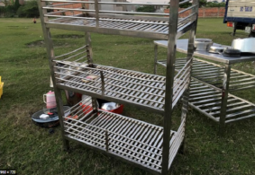 Thu mua kệ inox cũ cho quán ăn, nhà hàng, đơn giản–tiện lợi