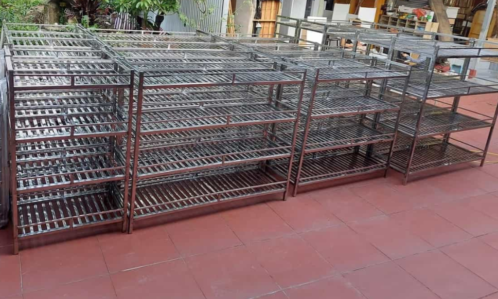 Tổng quan về nhu cầu thu mua kệ inox cũ hiện nay