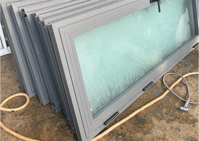 Quy trình thu mua vách nhôm kính cũ chuyên nghiệp, nhanh như chớp